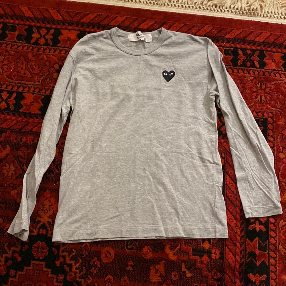 PLAY long sleeve tee